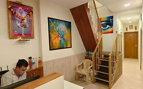 Hotel Beach Crown Juhu